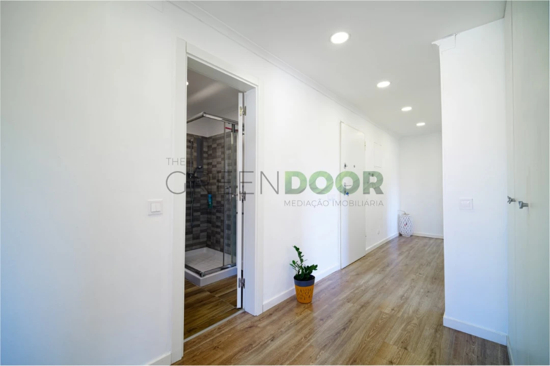 Apartamento T3 para Venda em Corroios Foto 16