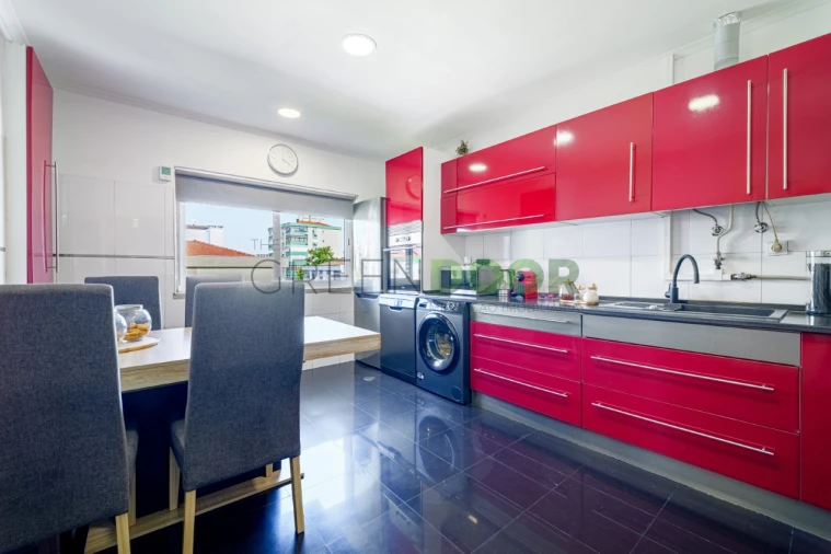 Apartamento T3 para Venda em Corroios Foto 25