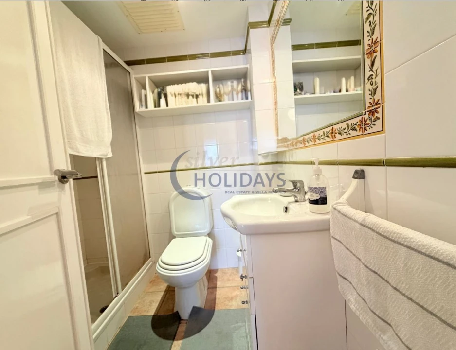 Apartamento T2 para Venda em Quarteira Foto 11