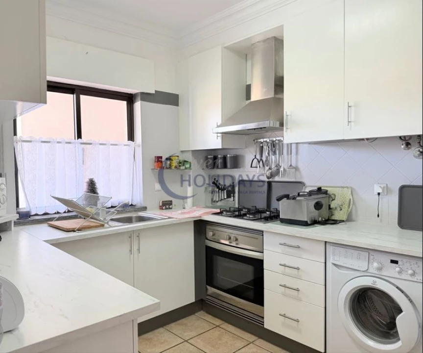 Apartamento T2 para Venda em Quarteira Foto 8
