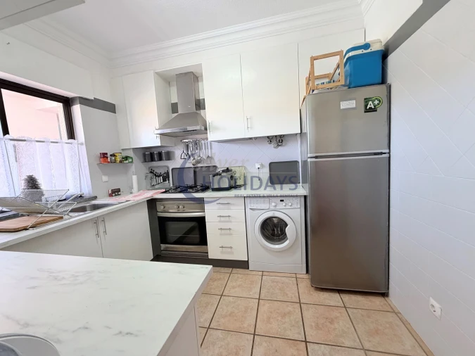 Apartamento T2 para Venda em Quarteira Foto 7