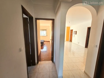 Apartamento T3 para Venda em Santa Maria, São Pedro e Matacães