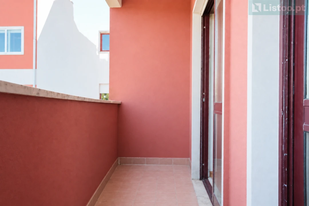 Apartamento T2 para Venda em Algés, Linda-A-Velha e Cruz Quebrada-Dafundo Foto 13