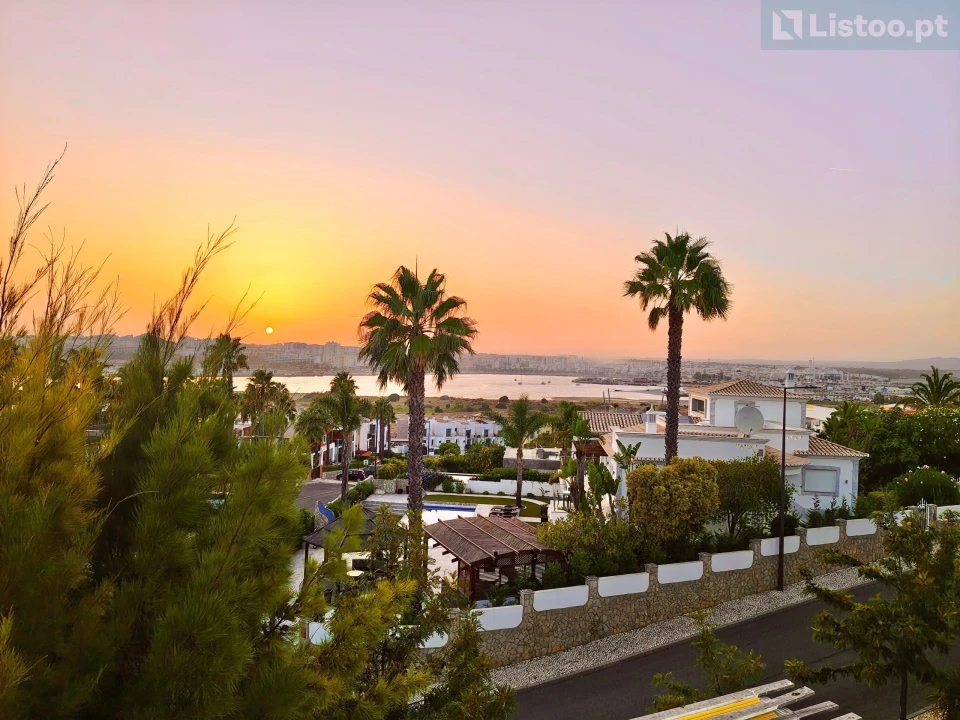 Apartamento T3 para Venda em Ferragudo Foto 4