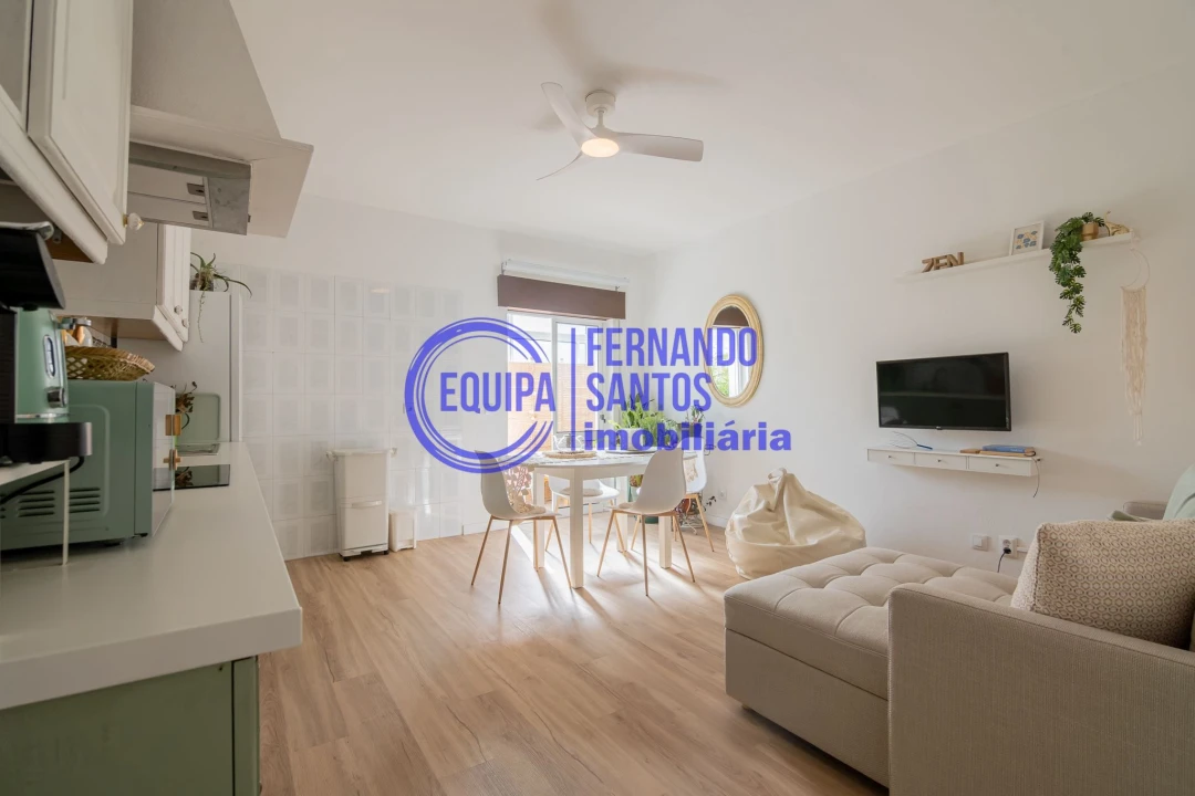 Apartamento T1 para Venda em Silves Foto 24