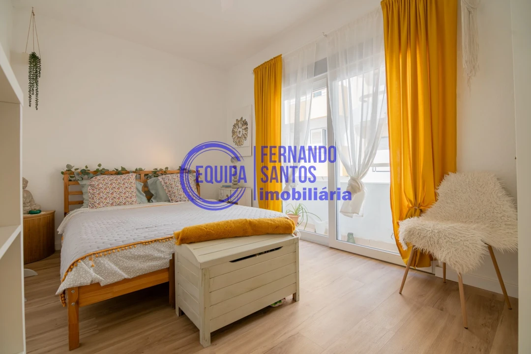 Apartamento T1 para Venda em Silves Foto 7