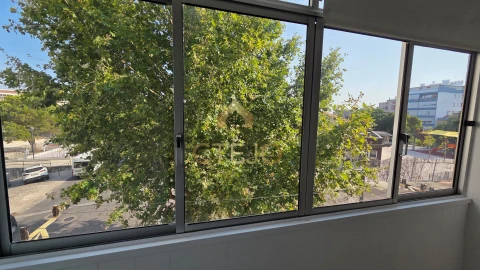 Apartamento T2 para Venda em Santa Iria de Azoia, São João da Talha e Bobadela