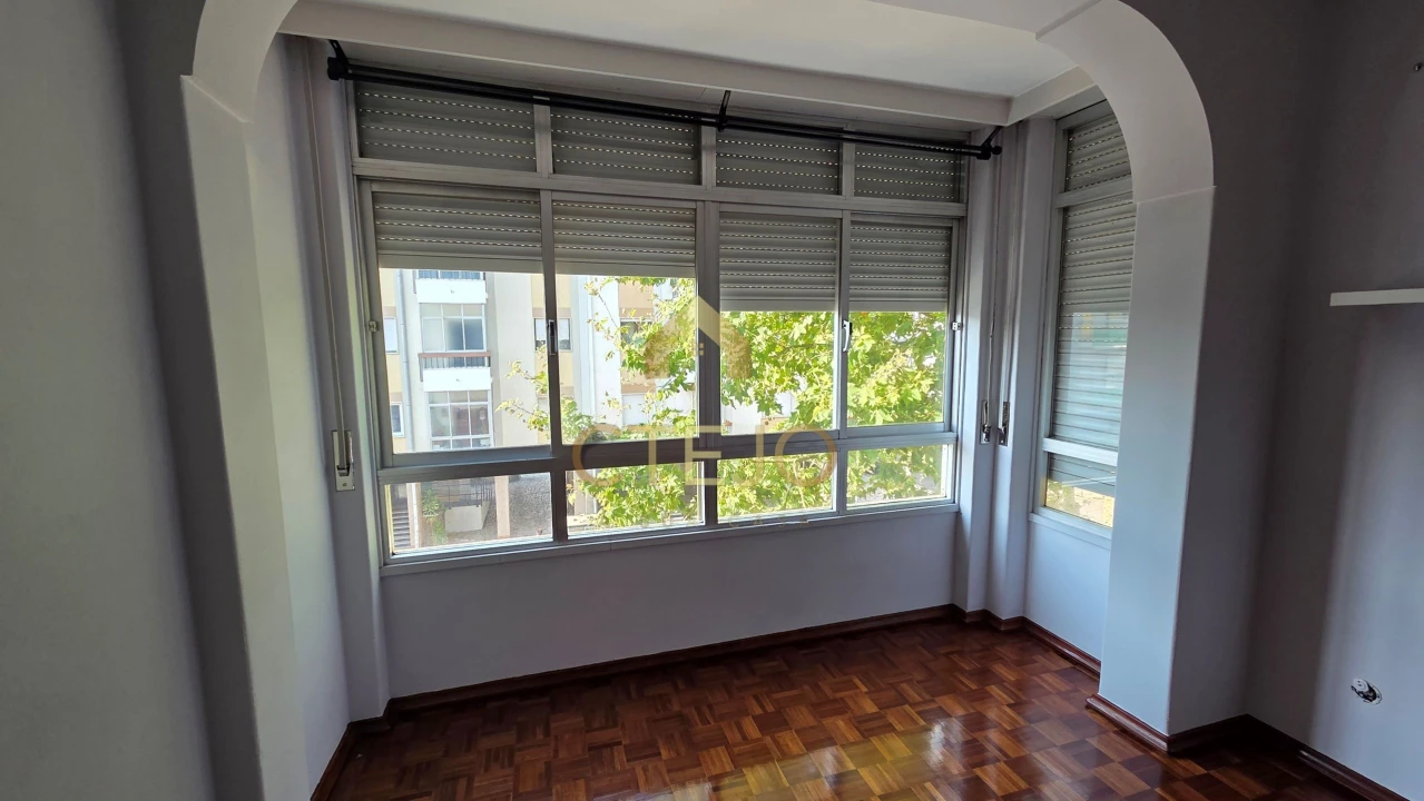 Apartamento T2 para Venda em Santa Iria de Azoia, São João da Talha e Bobadela Foto 3