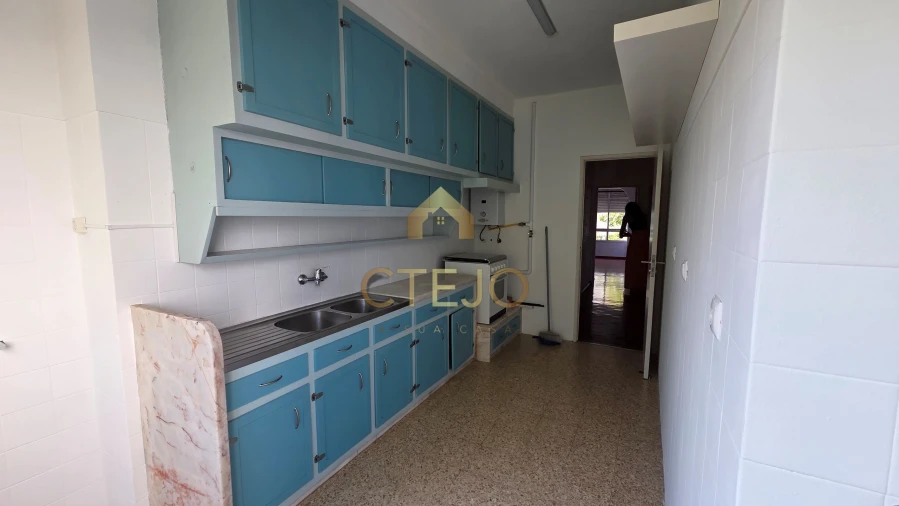 Apartamento T2 para Venda em Santa Iria de Azoia, São João da Talha e Bobadela Foto 5