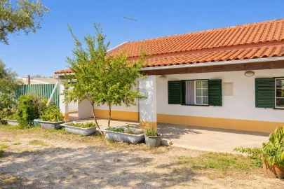 Quinta T6 para Venda em Pegões