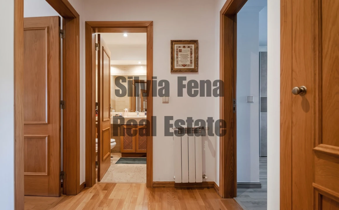 Apartamento T2 para Venda em Agualva e Mira-Sintra Foto 8