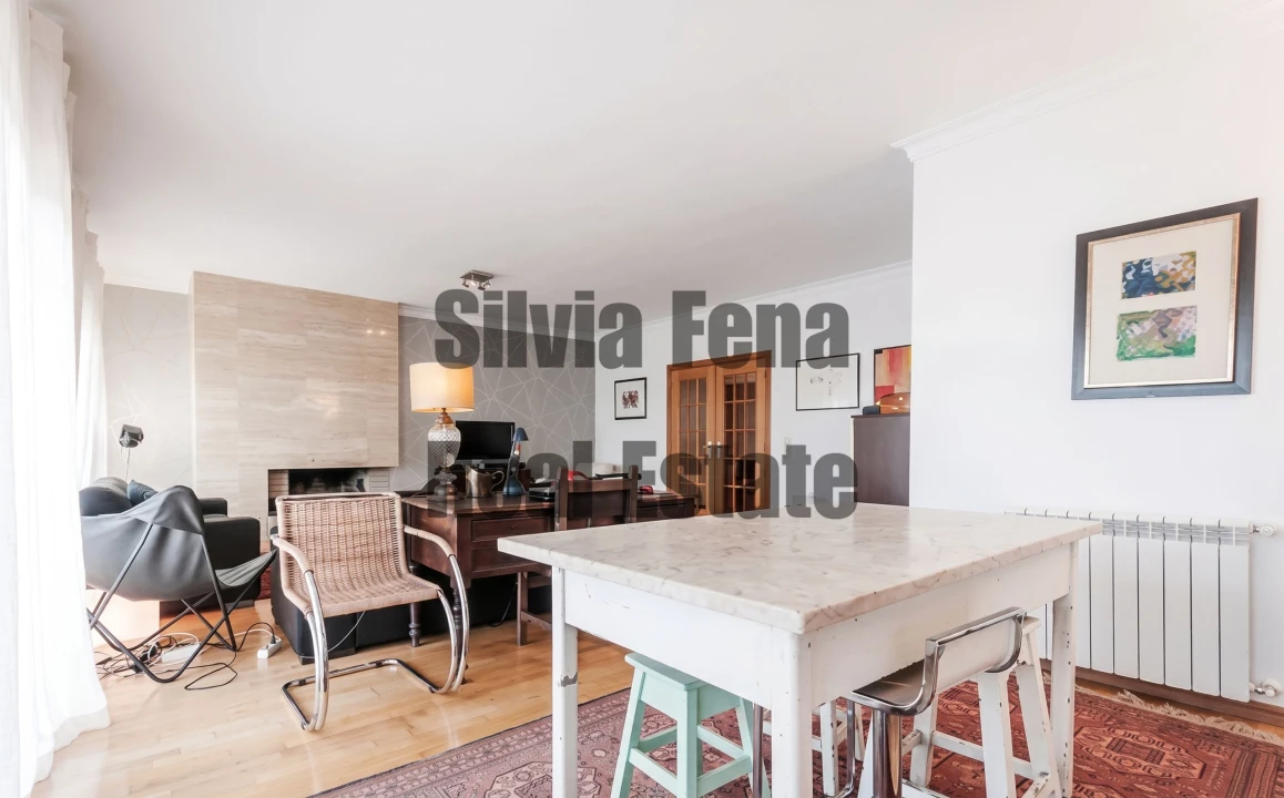 Apartamento T2 para Venda em Agualva e Mira-Sintra Foto 6