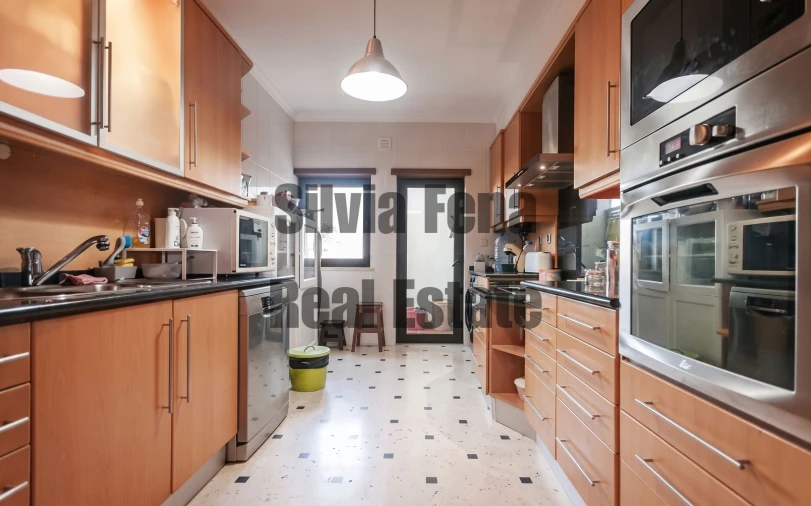 Apartamento T2 para Venda em Agualva e Mira-Sintra Foto 7