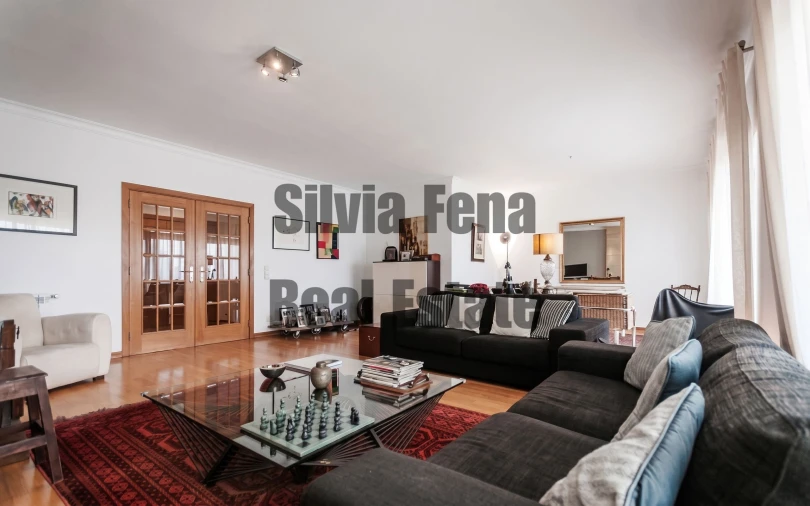 Apartamento T2 para Venda em Agualva e Mira-Sintra Foto 4