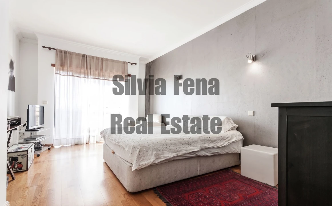 Apartamento T2 para Venda em Agualva e Mira-Sintra Foto 10