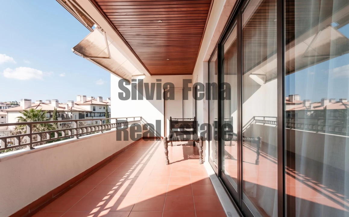 Apartamento T2 para Venda em Agualva e Mira-Sintra Foto 13