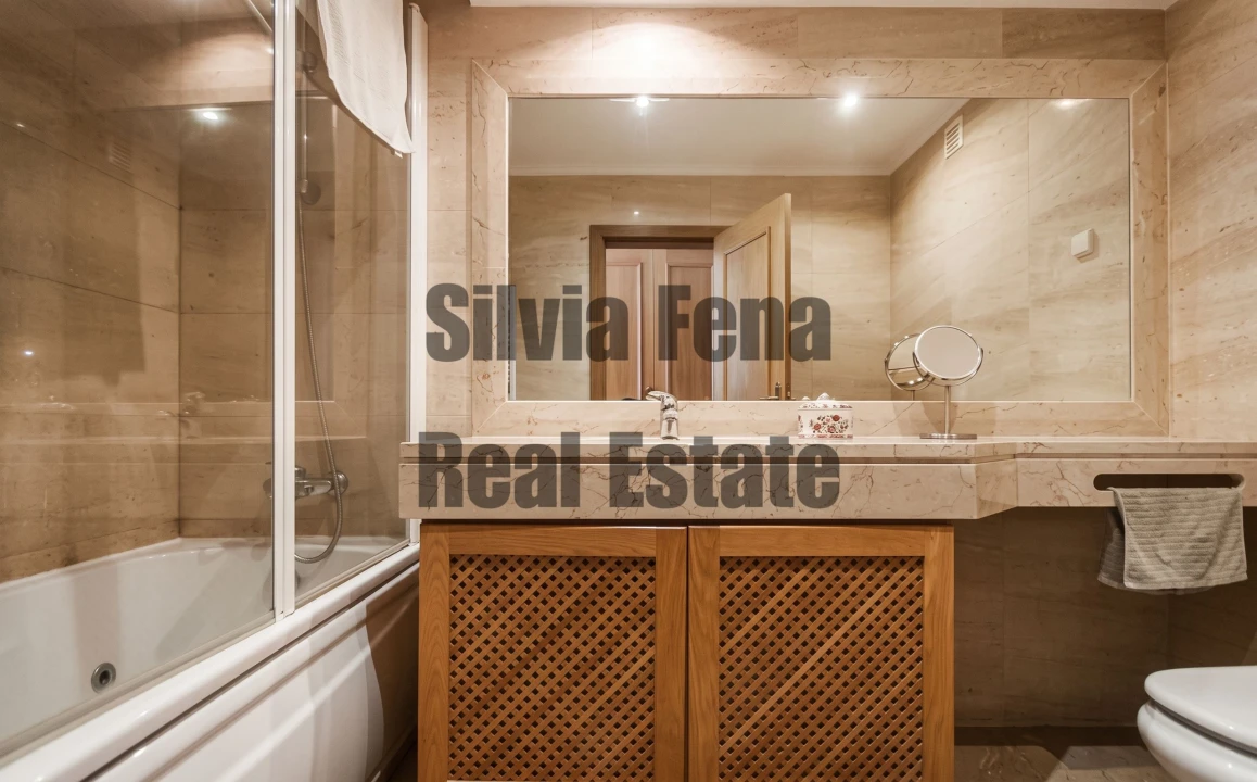 Apartamento T2 para Venda em Agualva e Mira-Sintra Foto 11