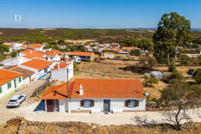 Moradia T2 para Venda em Alcoutim e Pereiro