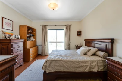 Moradia T4 para Venda em Carcavelos e Parede