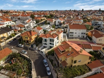 Moradia T4 para Venda em Carcavelos e Parede