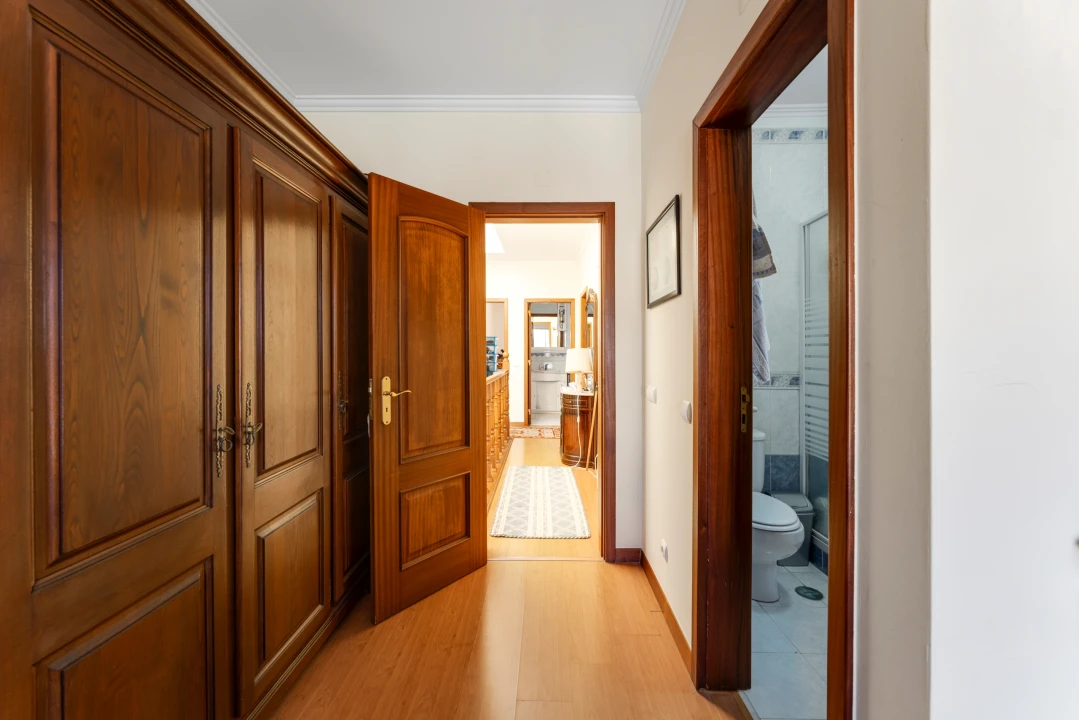 Moradia T4 para Venda em Carcavelos e Parede Foto 18