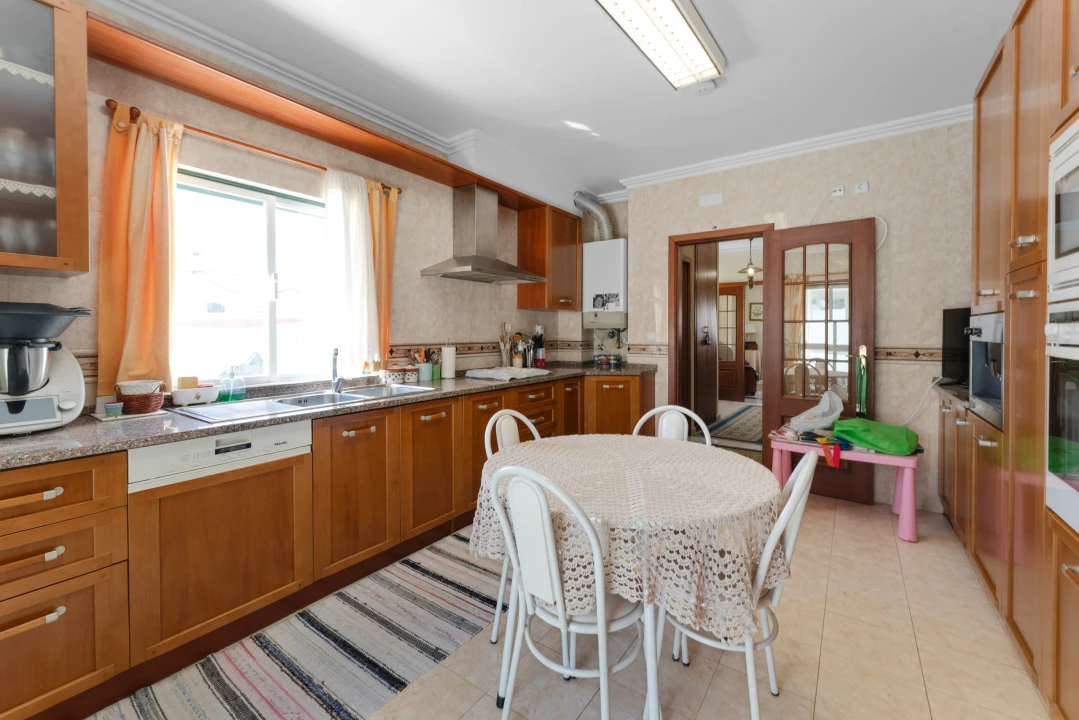 Moradia T4 para Venda em Carcavelos e Parede Foto 10