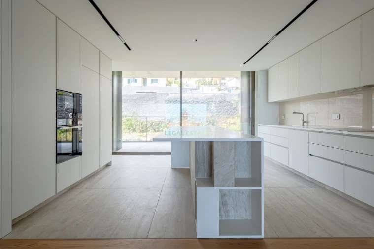 Apartamento T3 para Venda em São Martinho Foto 30
