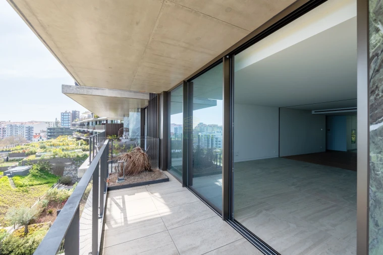 Apartamento T3 para Venda em São Martinho Foto 35