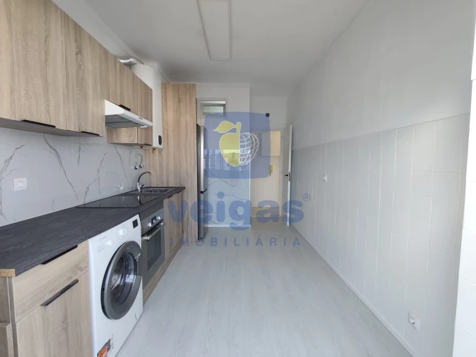Apartamento T1 para Venda em Baixa da Banheira e Vale da Amoreira Foto 4