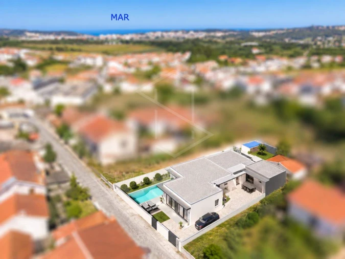 Moradia T3 para Venda em Alfeizerão Foto 12
