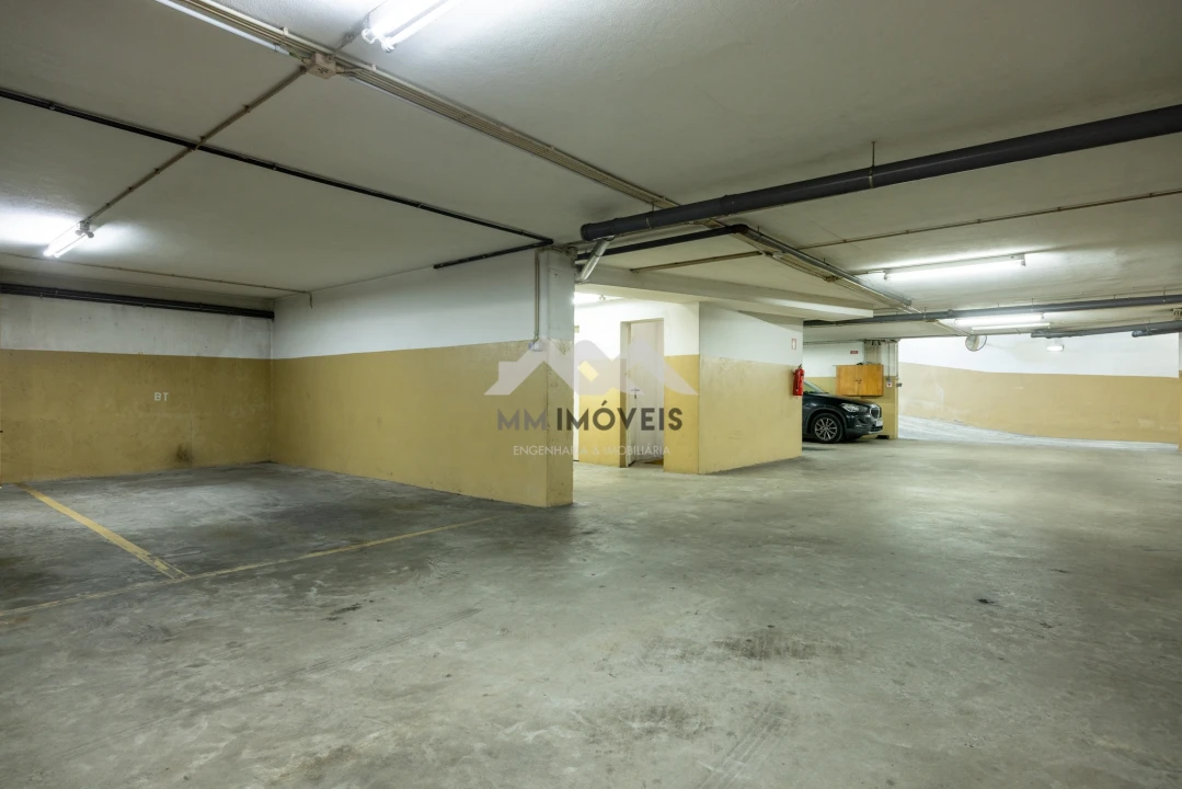 Garagem para Arrendamento em Matosinhos e Leça da Palmeira Foto 1