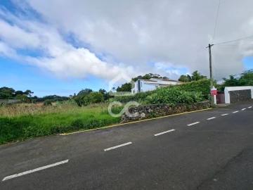 Terreno para Venda em São Mateus da Calheta
