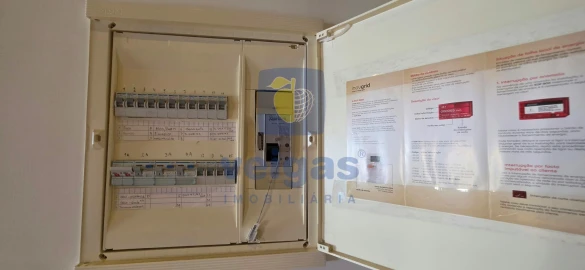 Apartamento T2 para Venda em Agualva e Mira-Sintra