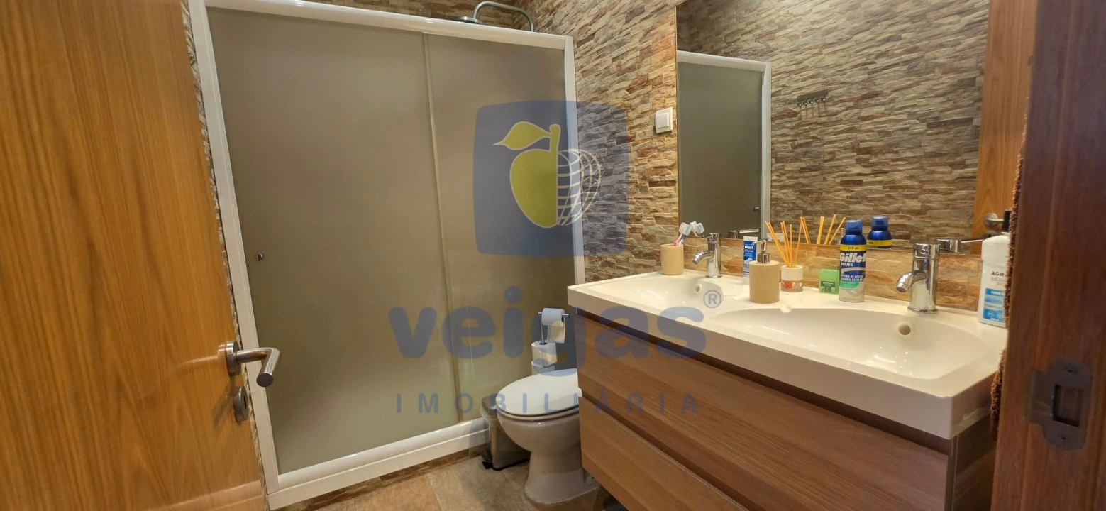 Apartamento T2 para Venda em Agualva e Mira-Sintra Foto 3