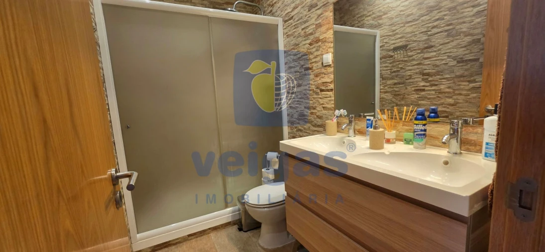 Apartamento T2 para Venda em Agualva e Mira-Sintra Foto 3