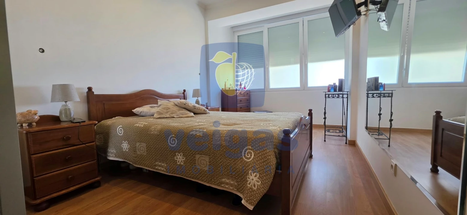 Apartamento T2 para Venda em Agualva e Mira-Sintra Foto 13