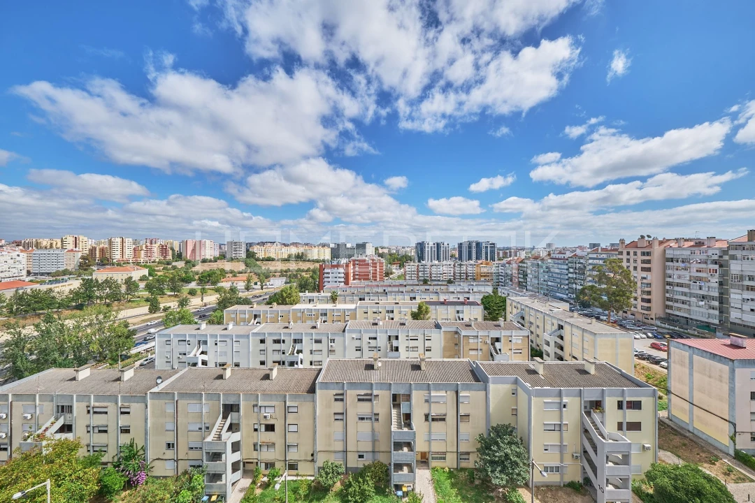 Apartamento T3 para Arrendamento em São Domingos de Benfica Foto 23