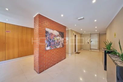Apartamento T3 para Arrendamento em São Domingos de Benfica