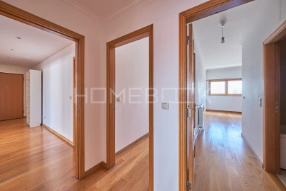 Apartamento T3 para Arrendamento em São Domingos de Benfica