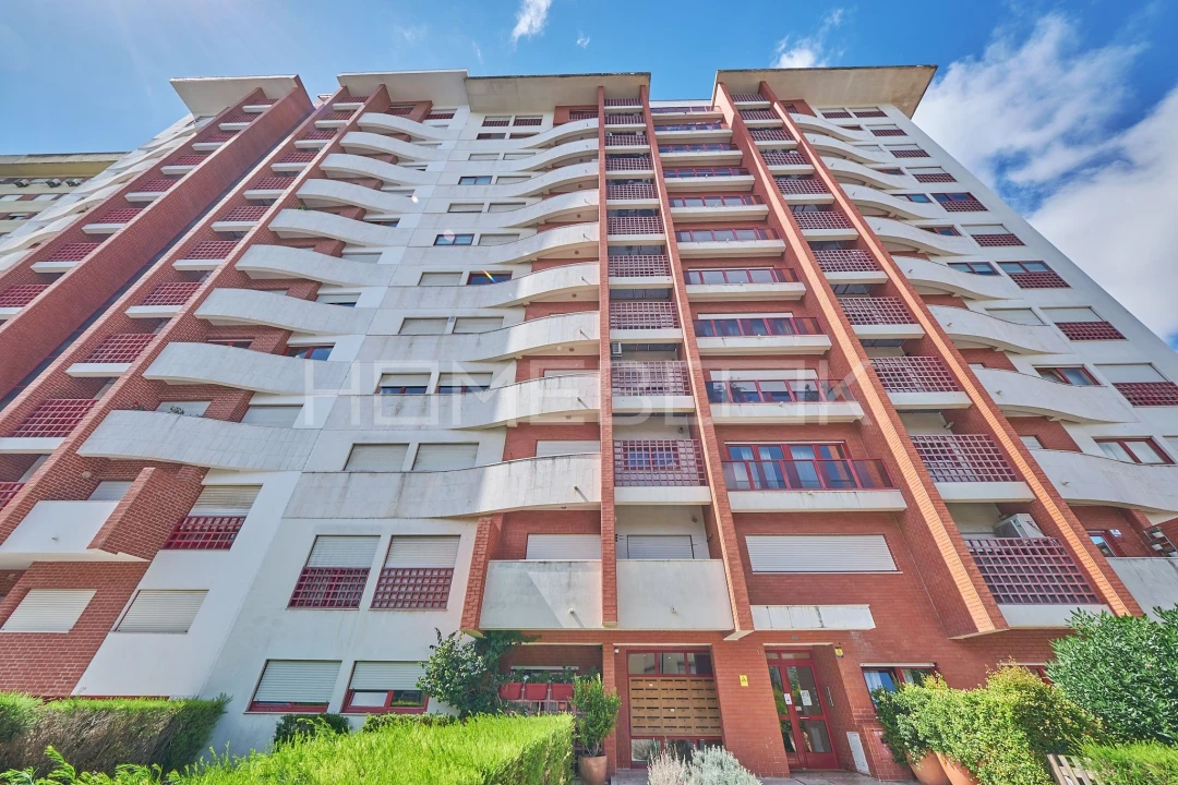 Apartamento T3 para Arrendamento em São Domingos de Benfica Foto 15