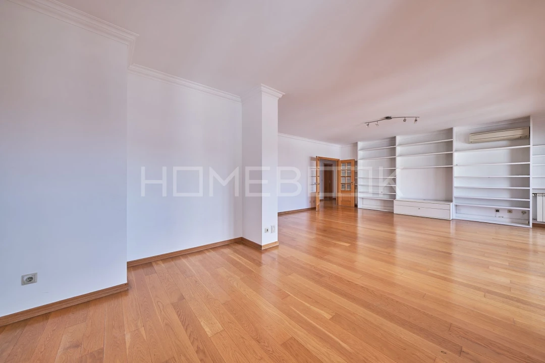 Apartamento T3 para Arrendamento em São Domingos de Benfica Foto 12