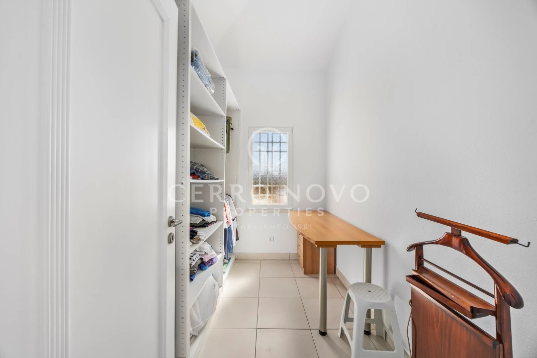 Moradia T4 para Venda em Guia Foto 13