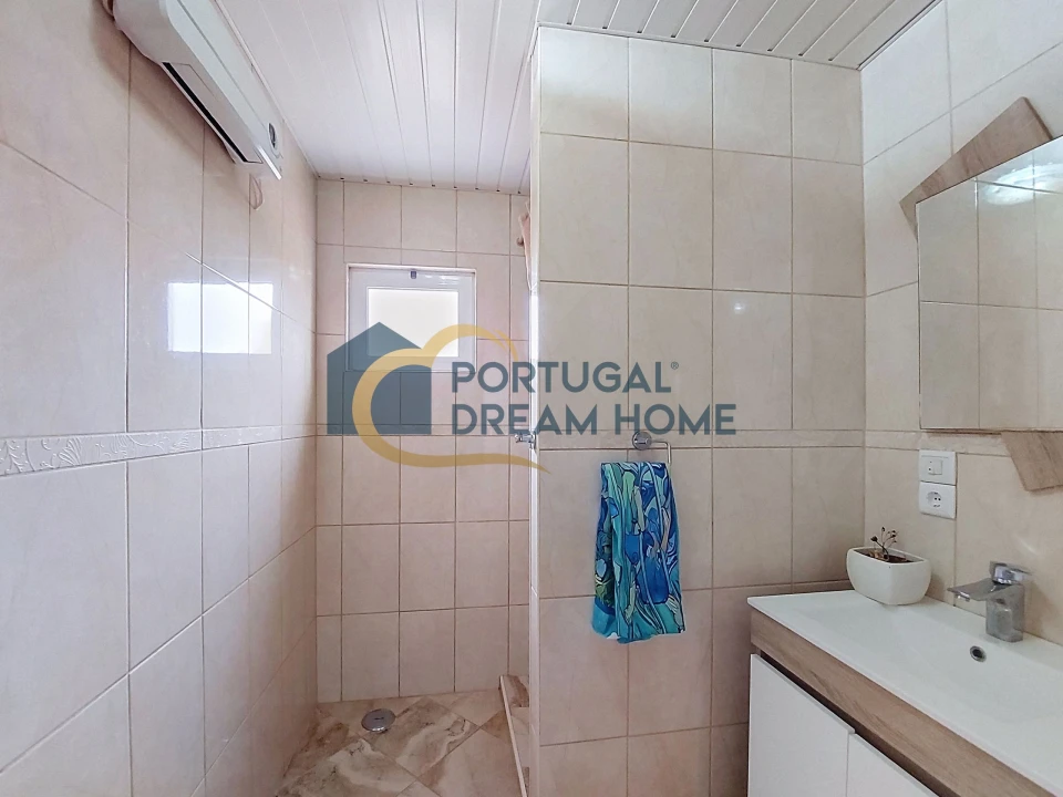 Moradia T2 para Venda em Ameixial Foto 17