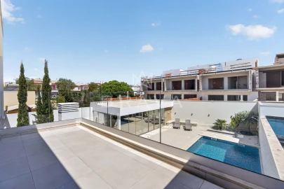 Moradia T5 para Venda em Montenegro