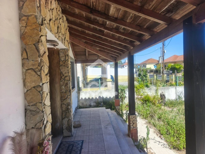 Moradia T3 para Venda em Loures Foto 17