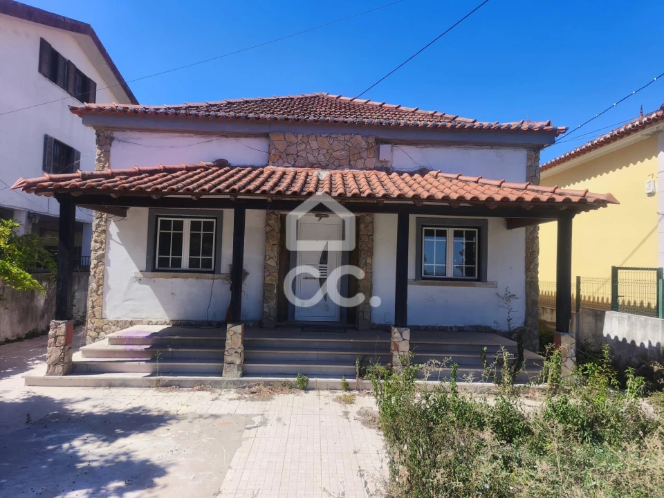 Moradia T3 para Venda em Loures Foto 1