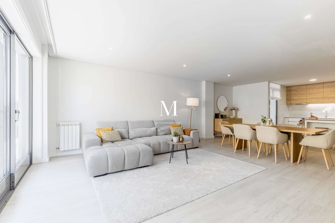 Apartamento T3 para Venda em Moreira Foto 4