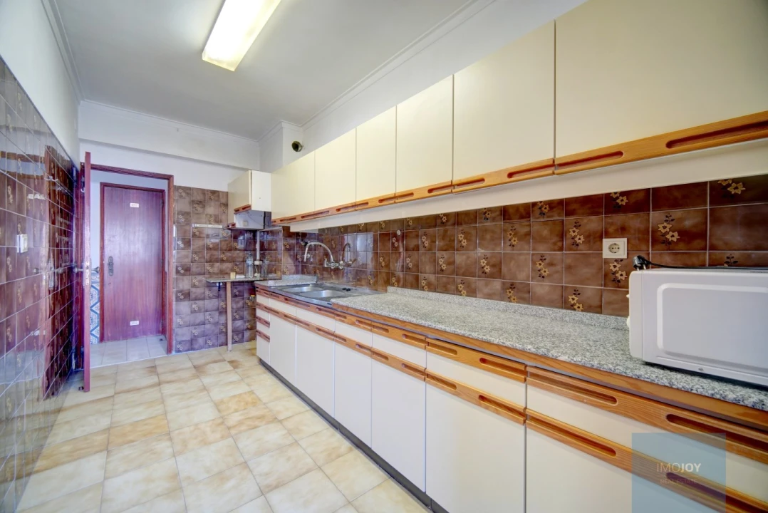 Apartamento T1 para Venda em Algés, Linda-A-Velha e Cruz Quebrada-Dafundo Foto 5