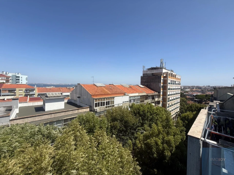 Apartamento T1 para Venda em Almada, Cova da Piedade, Pragal e Cacilhas Foto 2