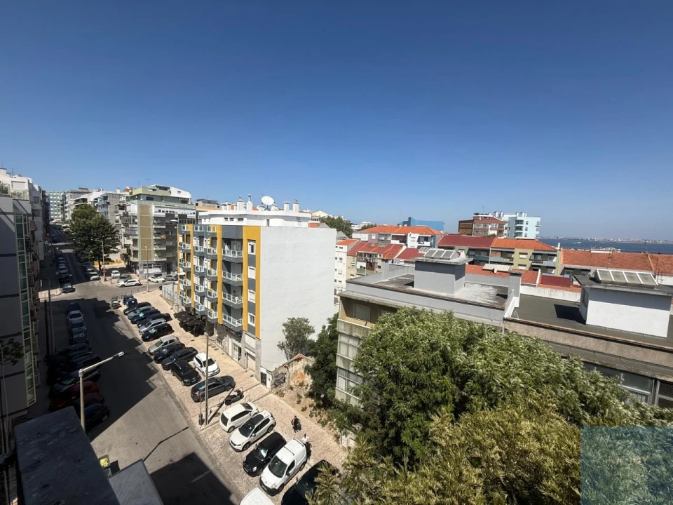 Apartamento T1 para Venda em Almada, Cova da Piedade, Pragal e Cacilhas Foto 19